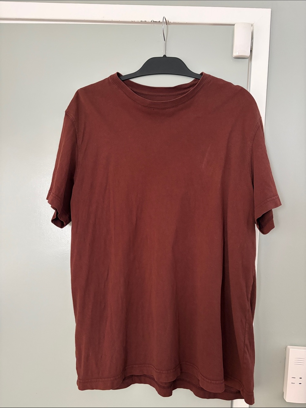 Eddie Bauer - maroon men's T-shirt, L